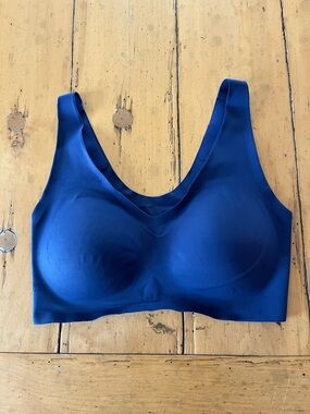 Uniqlo Wireless Scoop Bra - Royal Blue M
